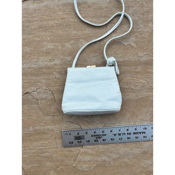 ANNE KLEIN Women's VINTAGE White HANDBAG, Lady Purse, Shoulder Strap Pocket Book - Picture 5 of 6